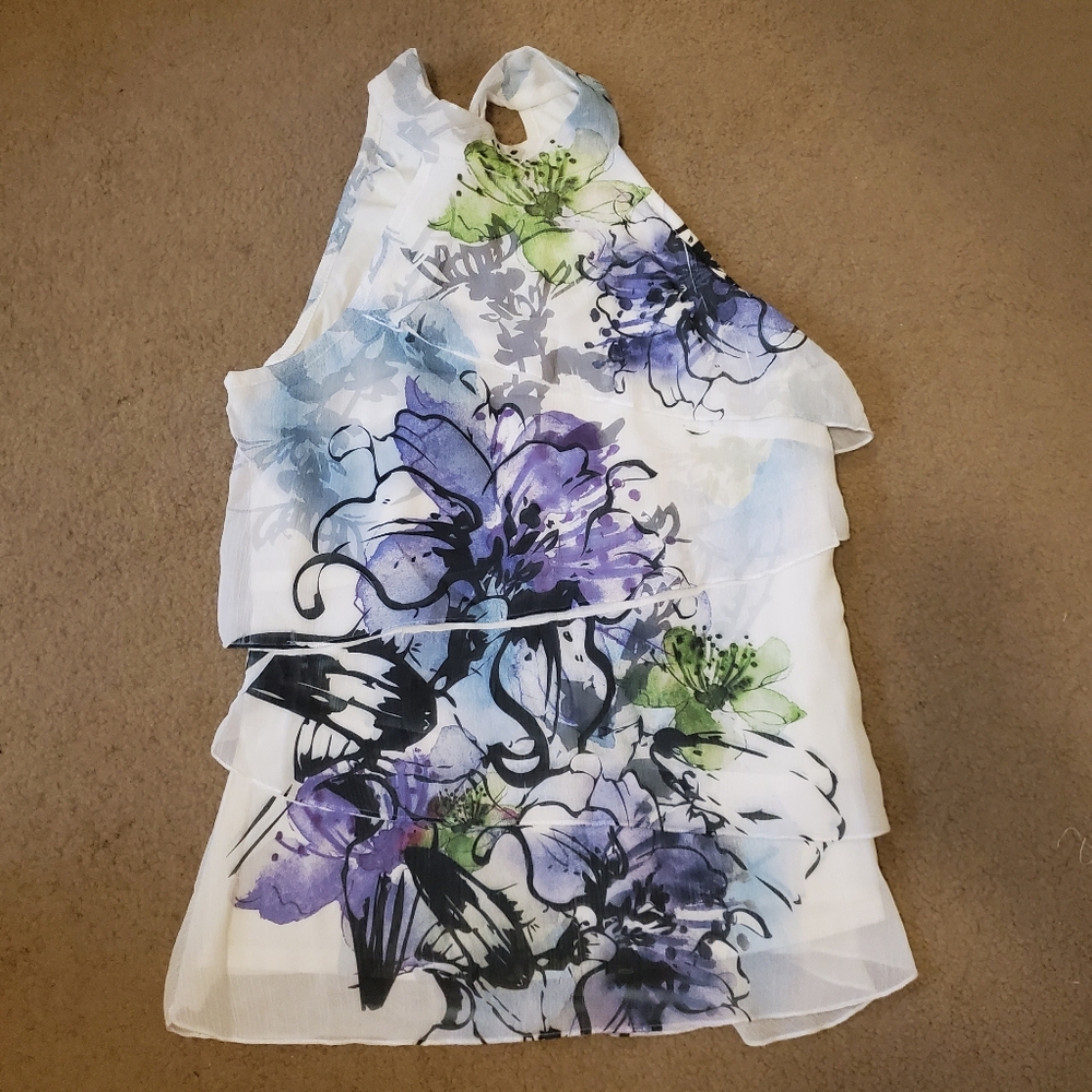 Tie neck sleeveless blouse